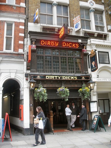 No one is above suspicion at Dirty Dick's